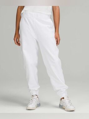 Lululemon Relaxed High-Rise Jogger - Size 4 - White